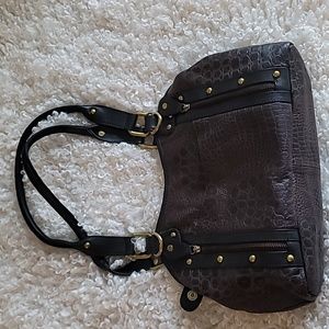 Women's  vintage leather shoulder bag.